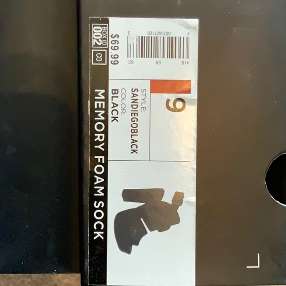 Simply Vera Vera Wang Black chunky platform heels, size 9, memory foam sock - Picture 10 of 10